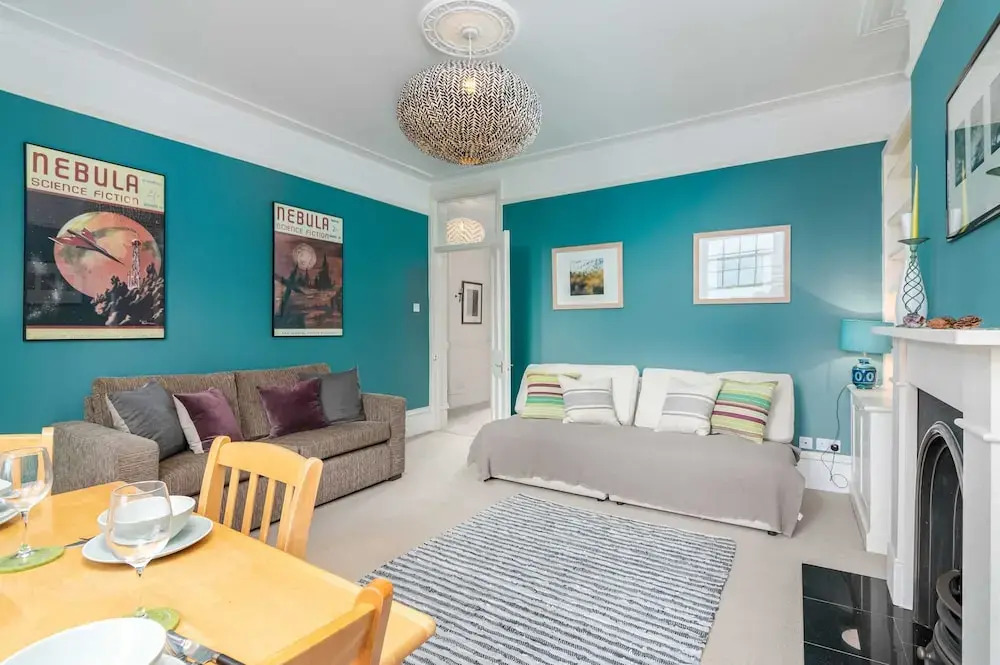 Bright and Elegant Chiswick Apartment