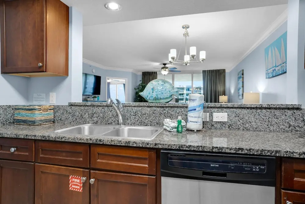 Destin West Bayside Heron 507- A Wave From It All
