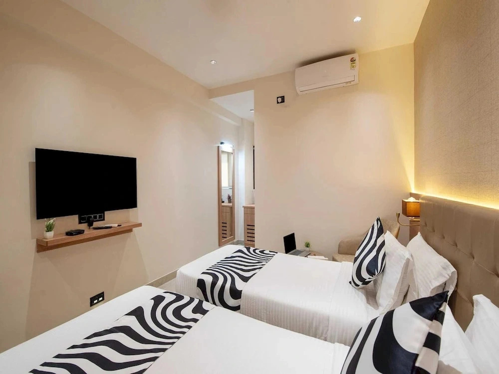 Palette Hotel Pune, Midc Chinchwad