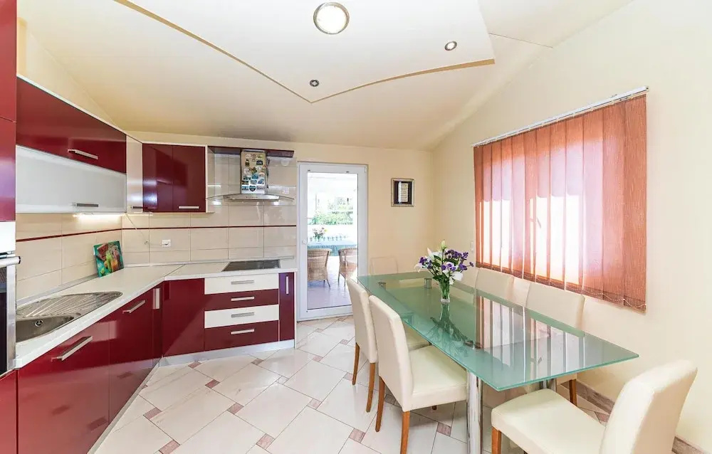 Stunning Apartment in Plano With Outdoor Swimming Pool, Wifi and 2 Bedrooms