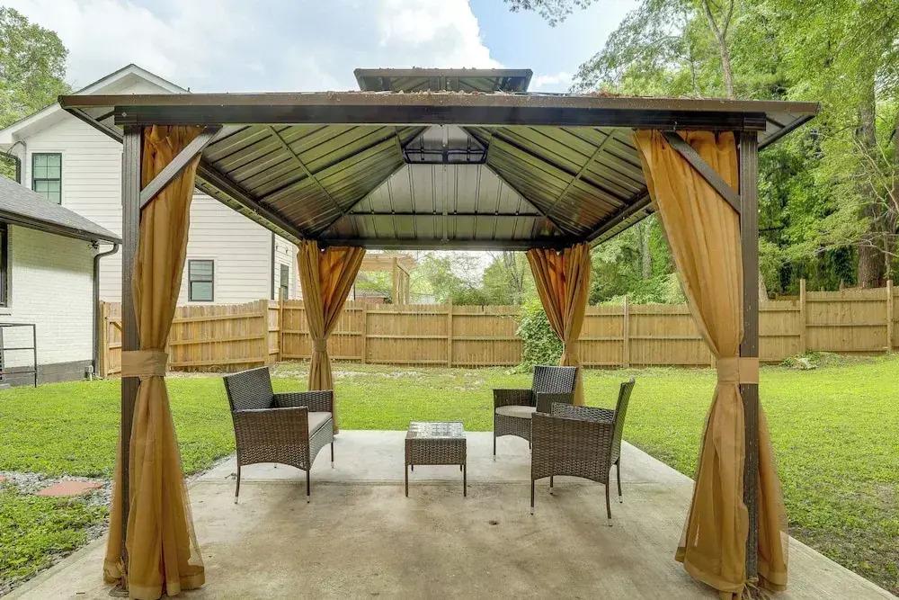 5 Mi to Dtwn Atlanta: Family Home w/ Fenced Yard