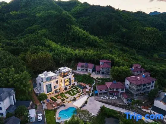 XLXW Xiangwang Wild Luxury Family Homestay With Slide Pool, Creek Trekking & River Rafting