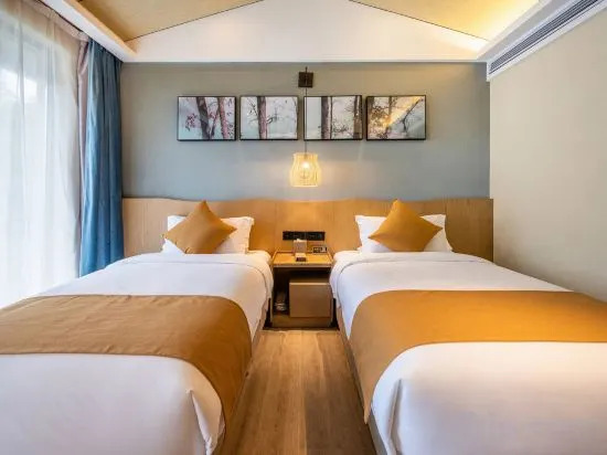 Yinghu Hotel