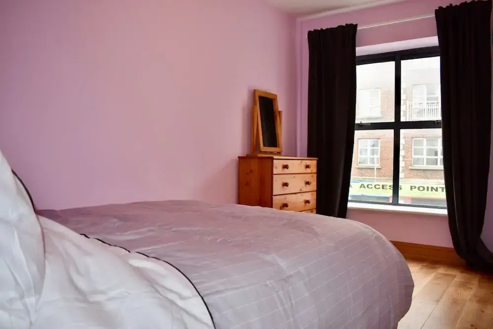 Recently-Renovated 1 Bedroom Flat in Dublin Centre