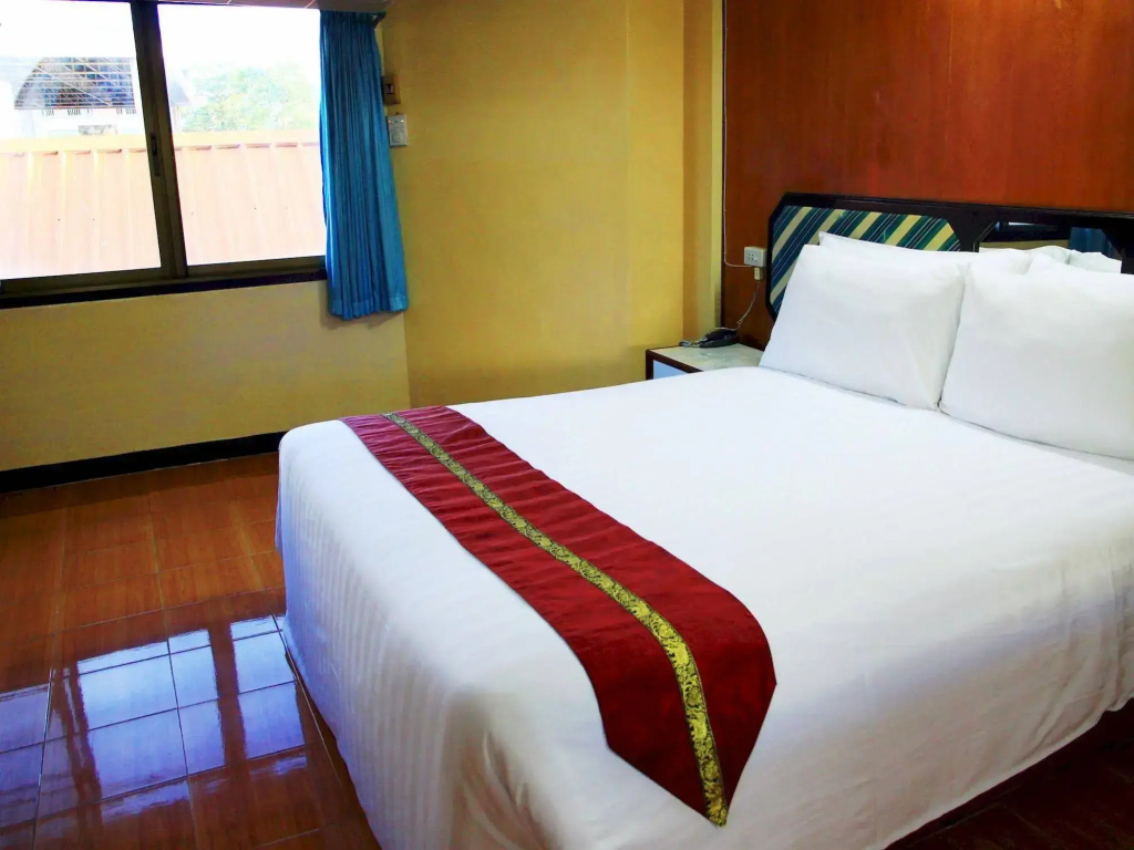 Seashore Pattaya Resort