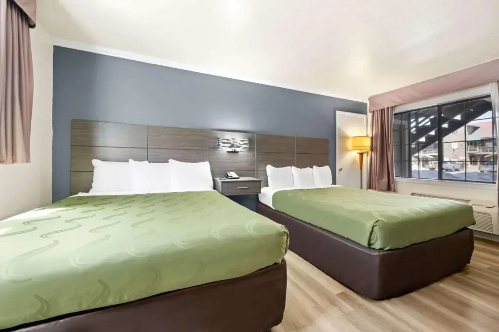 Econo Lodge Inn & Suites South Lake Tahoe