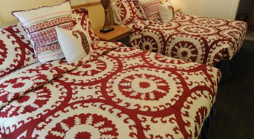 Sunflower Lodge