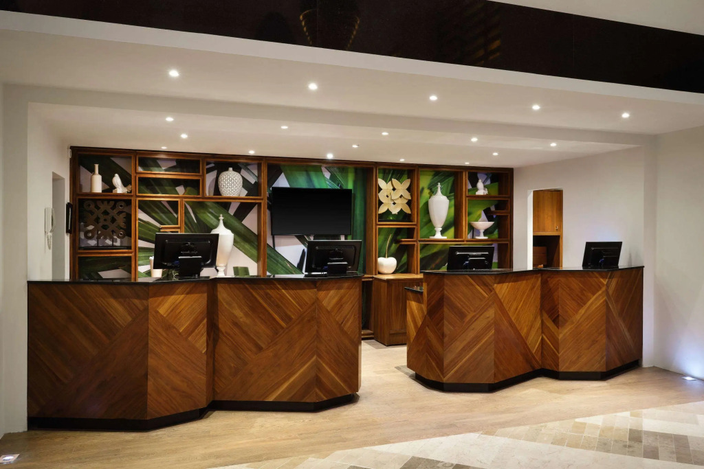 Wyndham Grand Cancun All Inclusive Resort & Villas