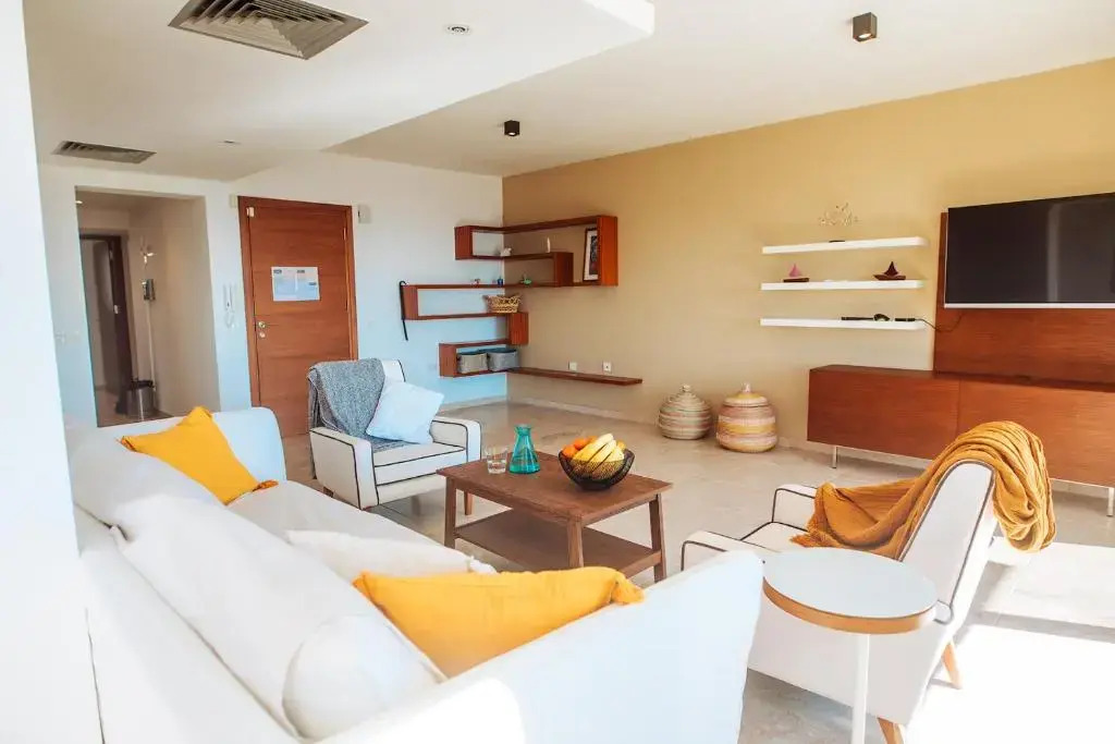 Amathus suite with sea view