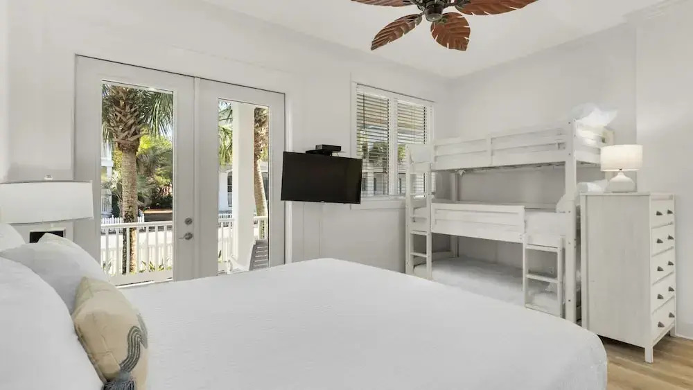 Lakefront Haven in Carillon Beach