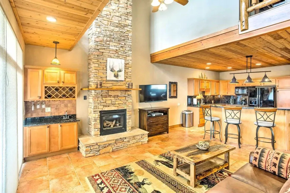 Pagosa Springs Mountain Haven: 5 Mi to Hot Springs