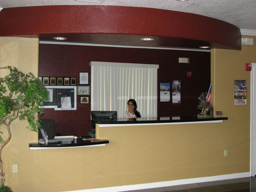 Budget Inn