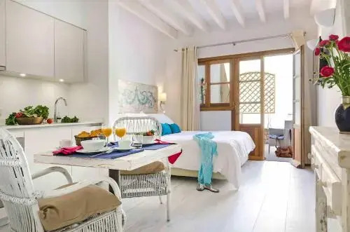 StayCatalina Boutique Hotel-Apartments