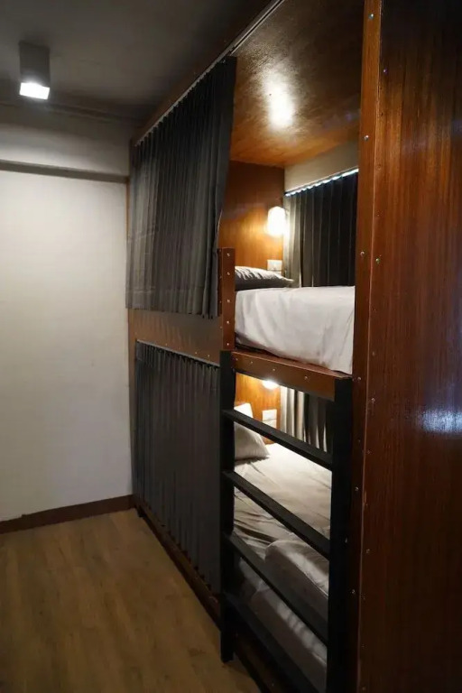 Slee Hostel Chiangmai - Adults Only