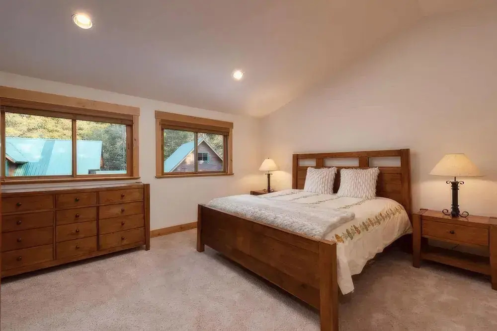 Donner Ridge by Avantstay Minutes to Skiing Deck Ping Pong Pool Table