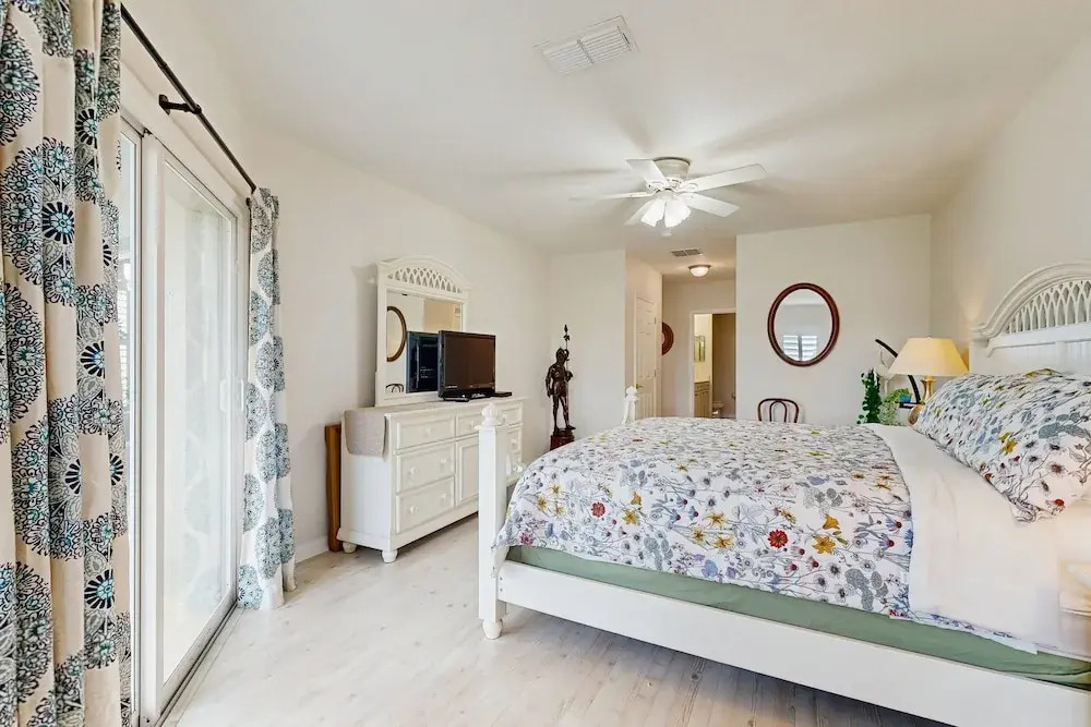 Ground Floor Waterview Condo With Resort Amenities, Private Patio and Pool
