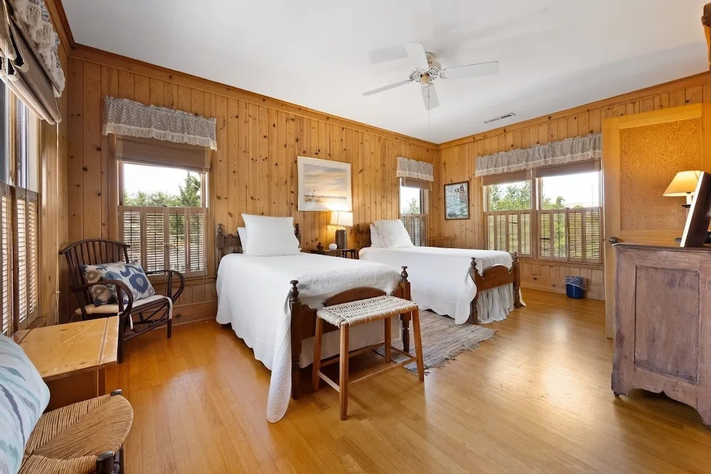 Natural And Serene Home Away From Home 5 Bedroom Home by Peace Vacations