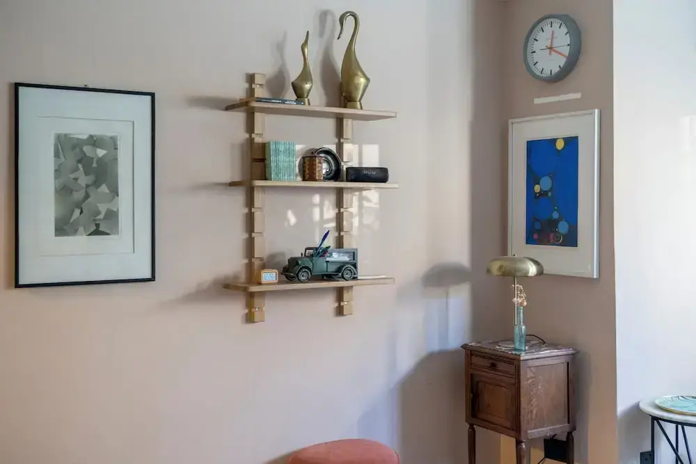 Charming Studio moments from Portobello