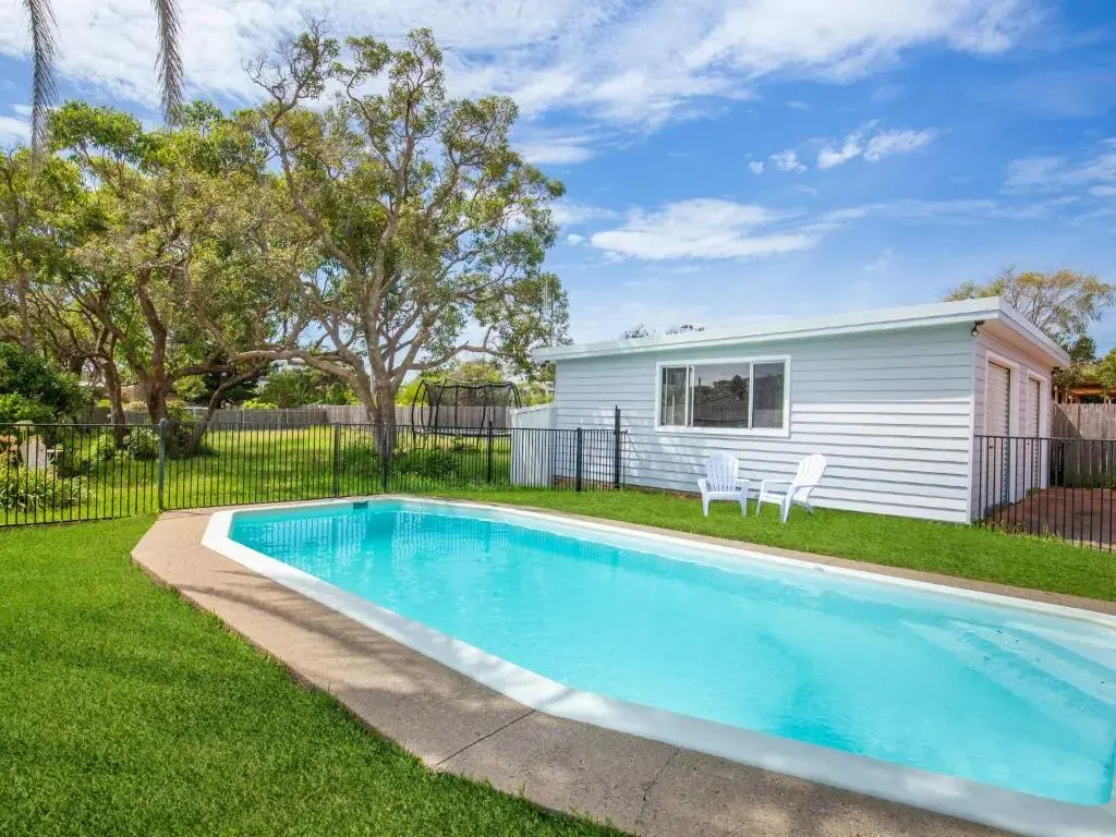 Thalassa I Pet Friendly I 2 Mins Walk to Beach