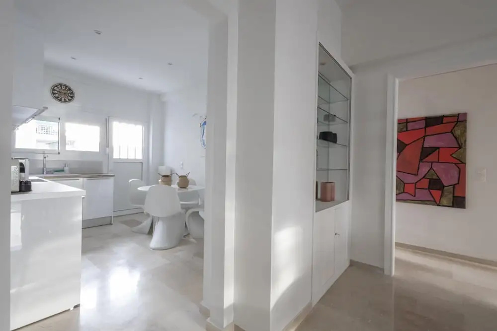 Charming Seaside Apartment Elegant 2BR in Glyfada