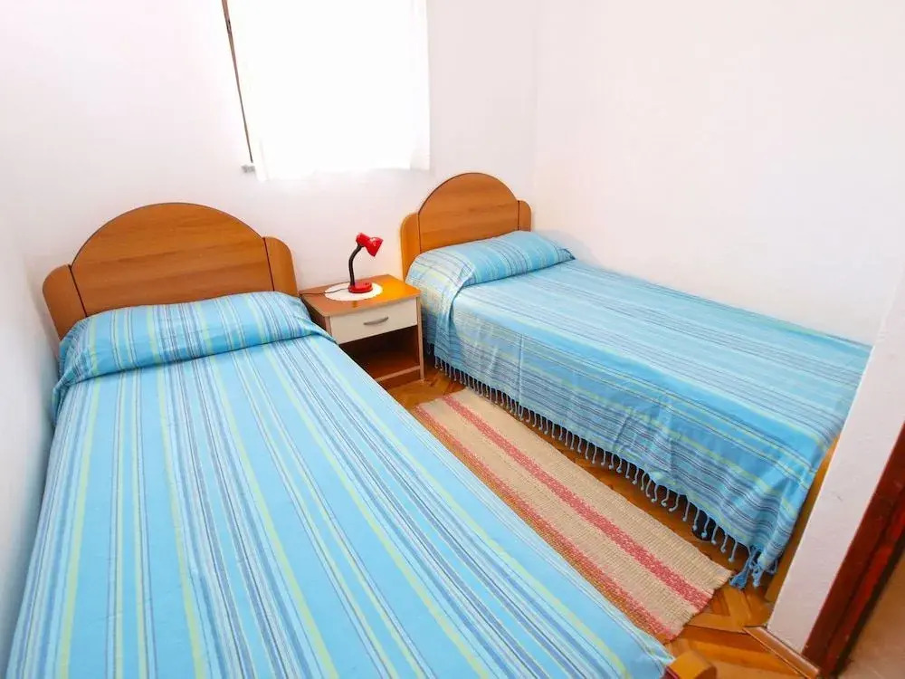 Apartment 1001