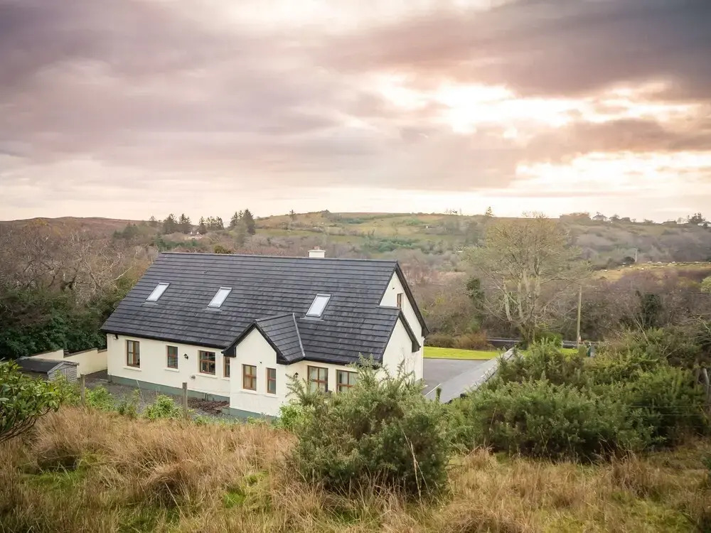 The Cottage, Recess
