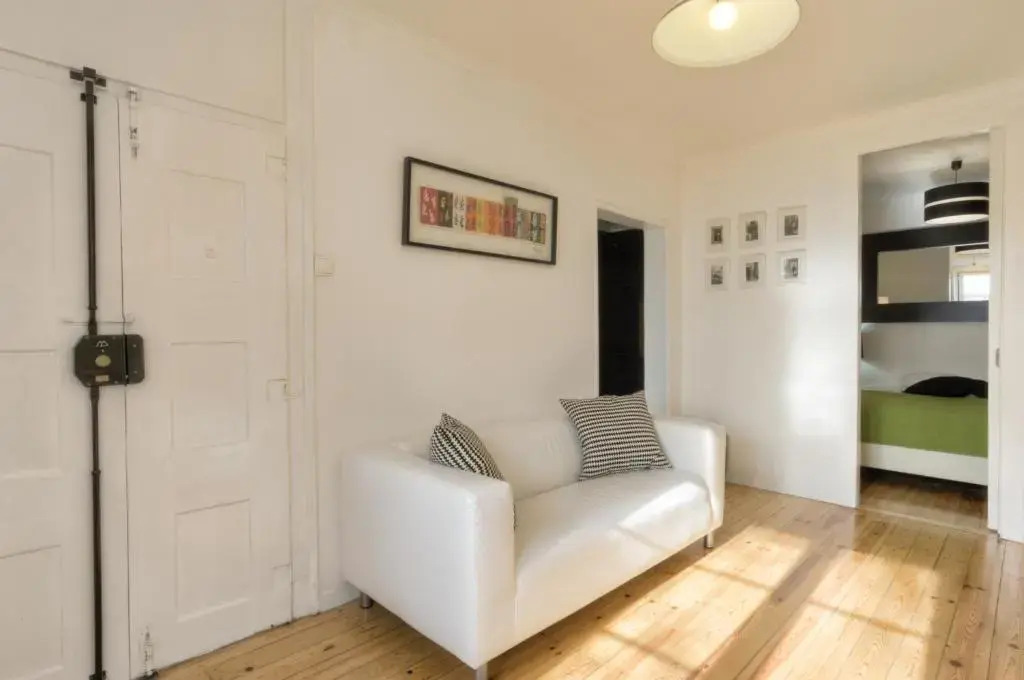 BmyGuest - Castelo Stylish Flat