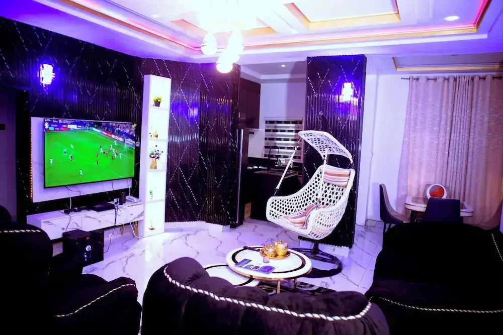 Size99 Apartment and Suites