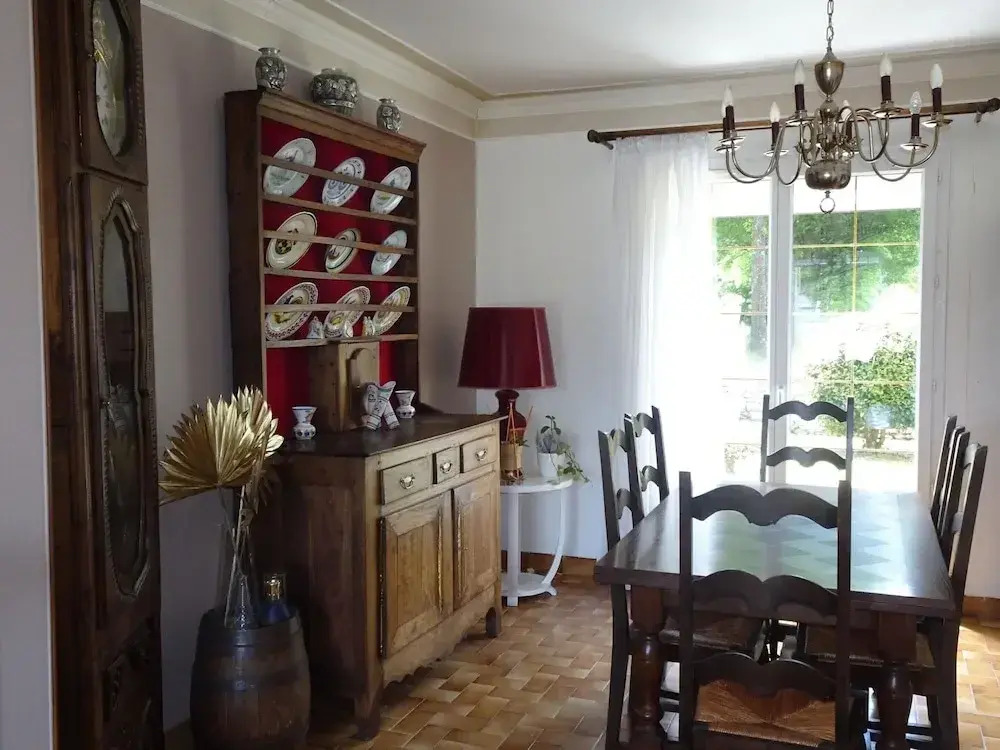Holiday Home in Guerlesquin near Lake