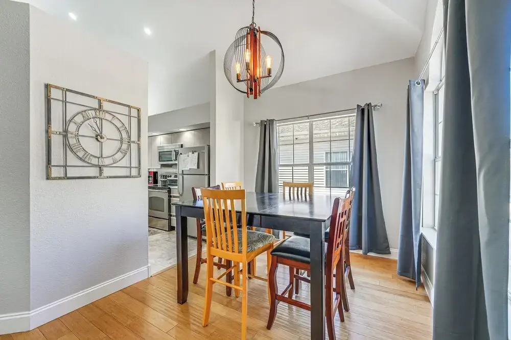 Marina Views & Cozy Sunroom: Condo in Branson!