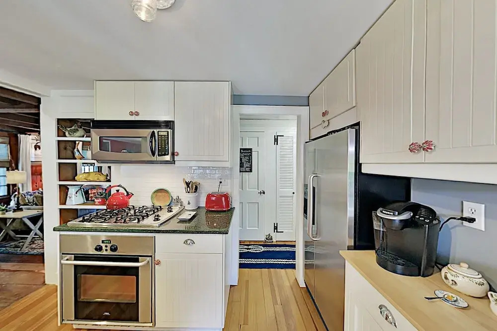 181 Chase St Home 3 Bedrooms 2 Bathrooms Home