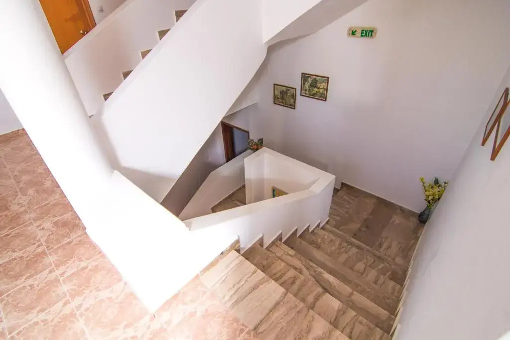 Manos Studios