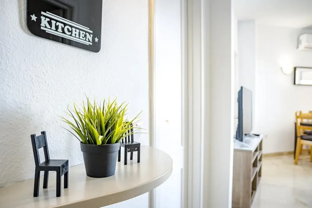 LL- 1 bedroom apt close to Laguna Village Estepona