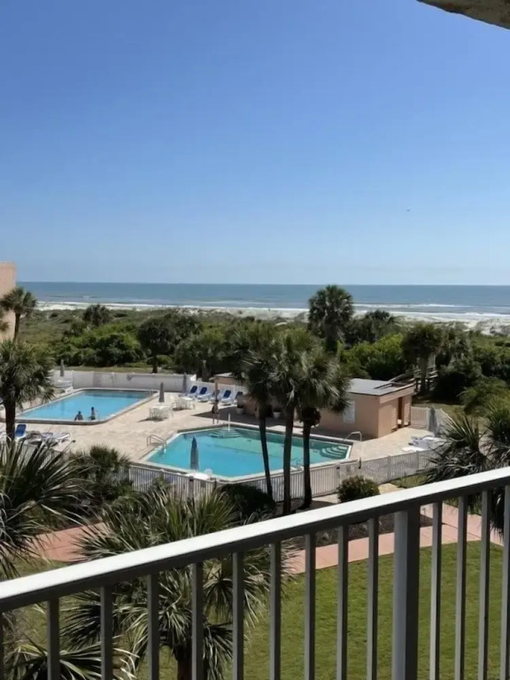 Stbt 405: Beachside Condo With Pool & Elevator 2 Bedroom Condo