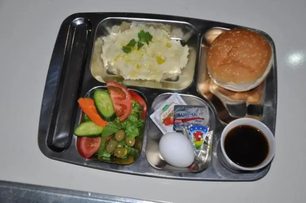 OYO 160 Dotel Suites