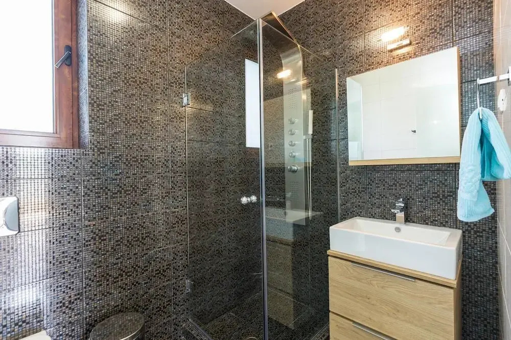 Levanta Luxury Stone Villa