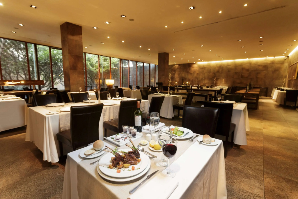 Hotel Costa Australis