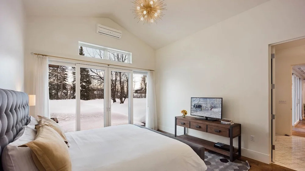 Anglers Cabin 4 BedroomHoliday home By Moving Mountains