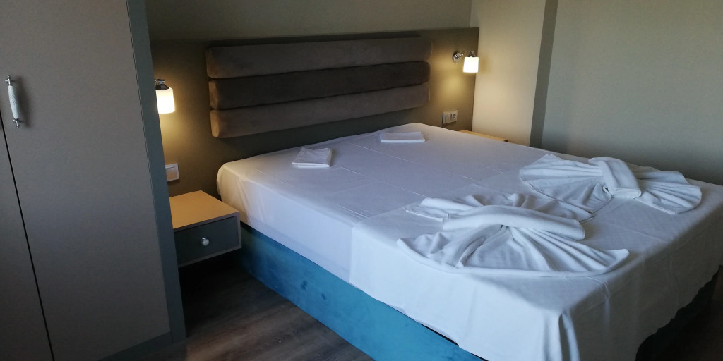 Microyal Hotel