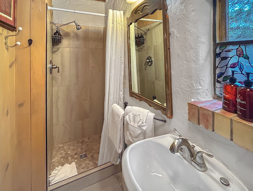 Casita Adobe Duplex