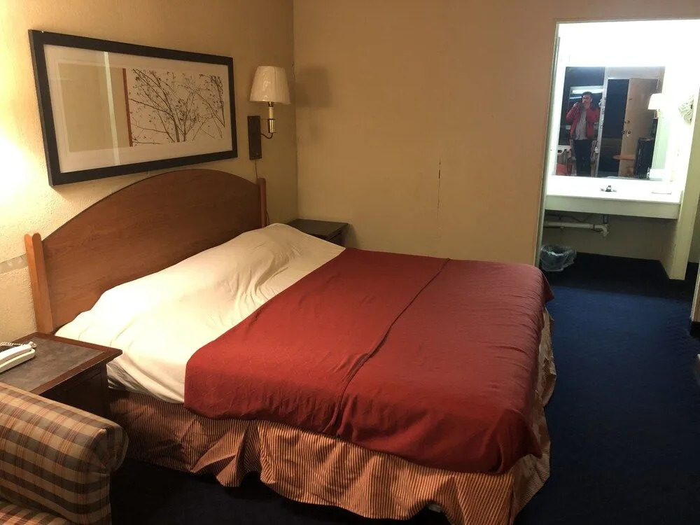 Virginian Motel