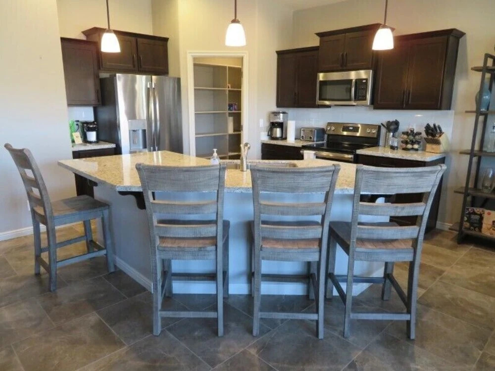 Steven Greenhagen - 3 Br Home