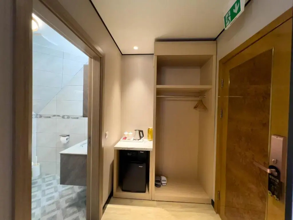 Mr.Liao Hotel