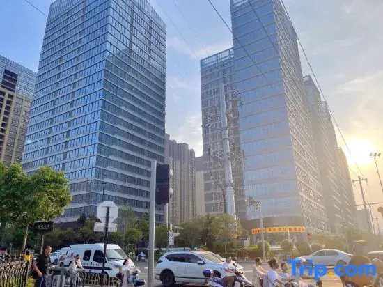 Gelan Space Homestay (Xi'an High-Speed Railway North Station)