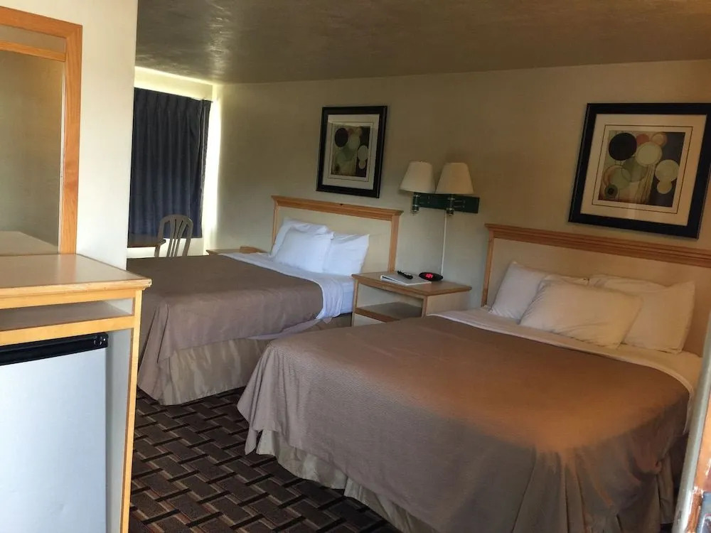 Economy Inn