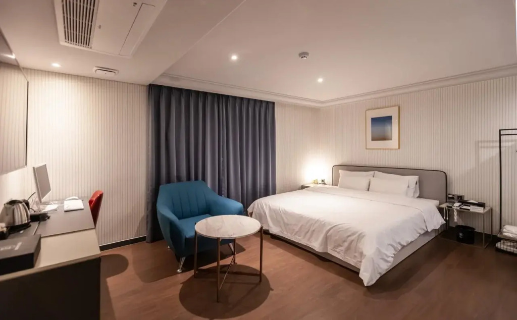 Brown Dot Hotel Hadan