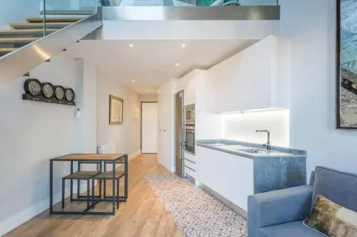 RETIRO LUXURY PENTHOUSE, By Presidence Rentals