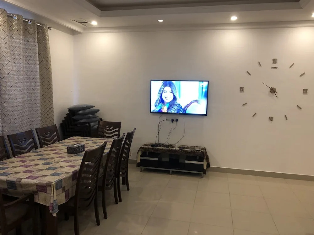 Almuhana Apartment