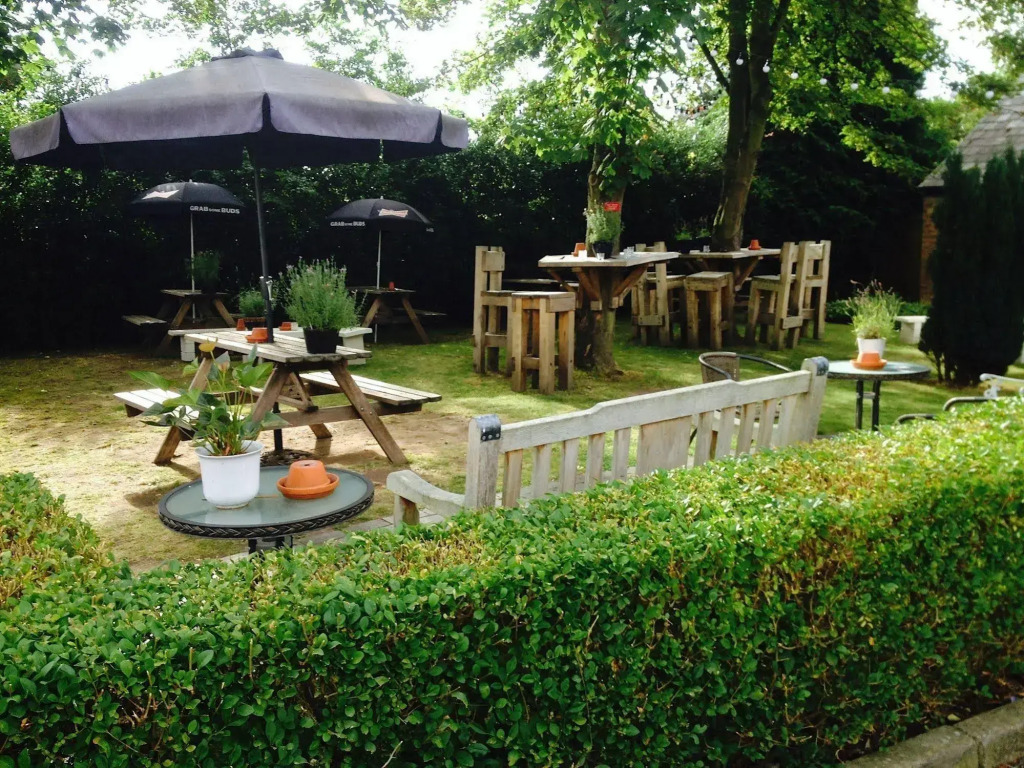 The White Lion Inn