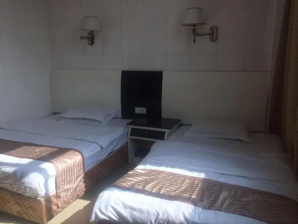 Hua Xing Hotel